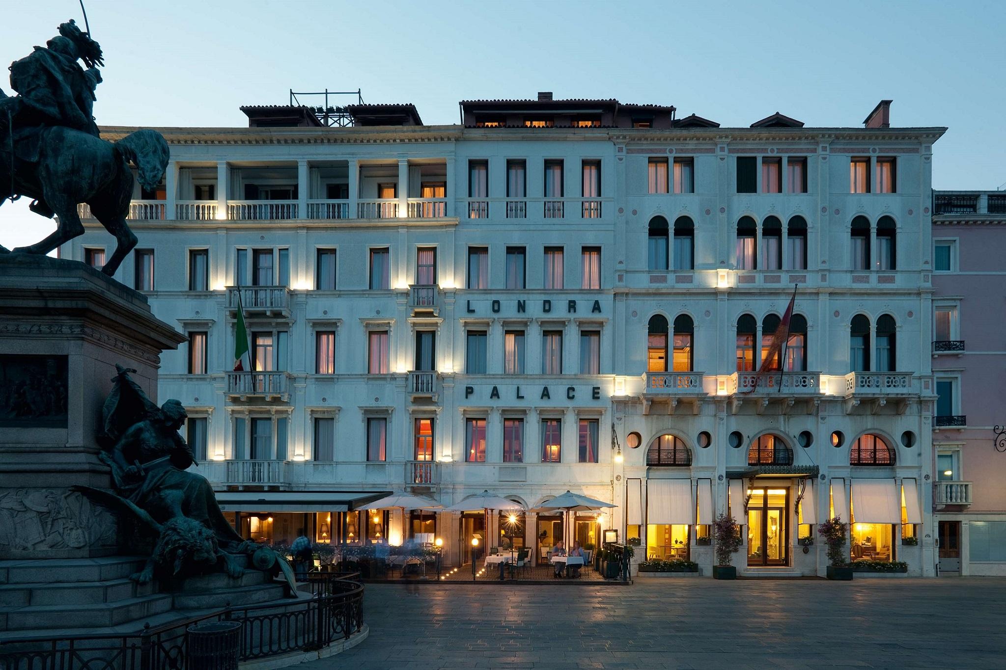 Londra Palace Venezia Kültér fotó
