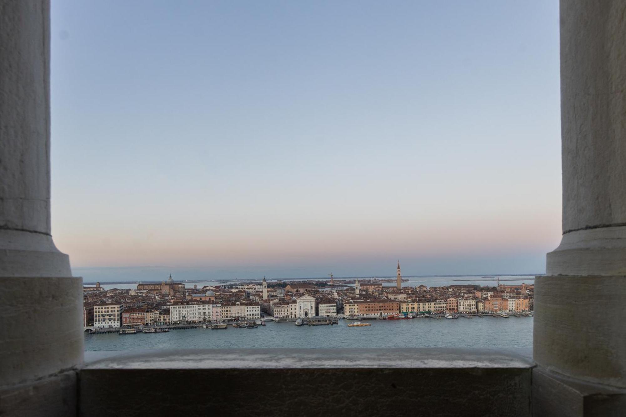 Londra Palace Venezia Kültér fotó