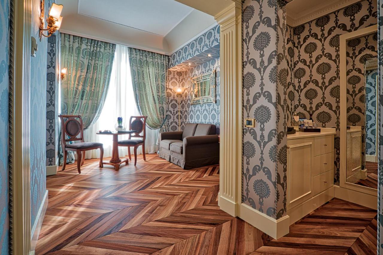 Londra Palace Venezia Kültér fotó